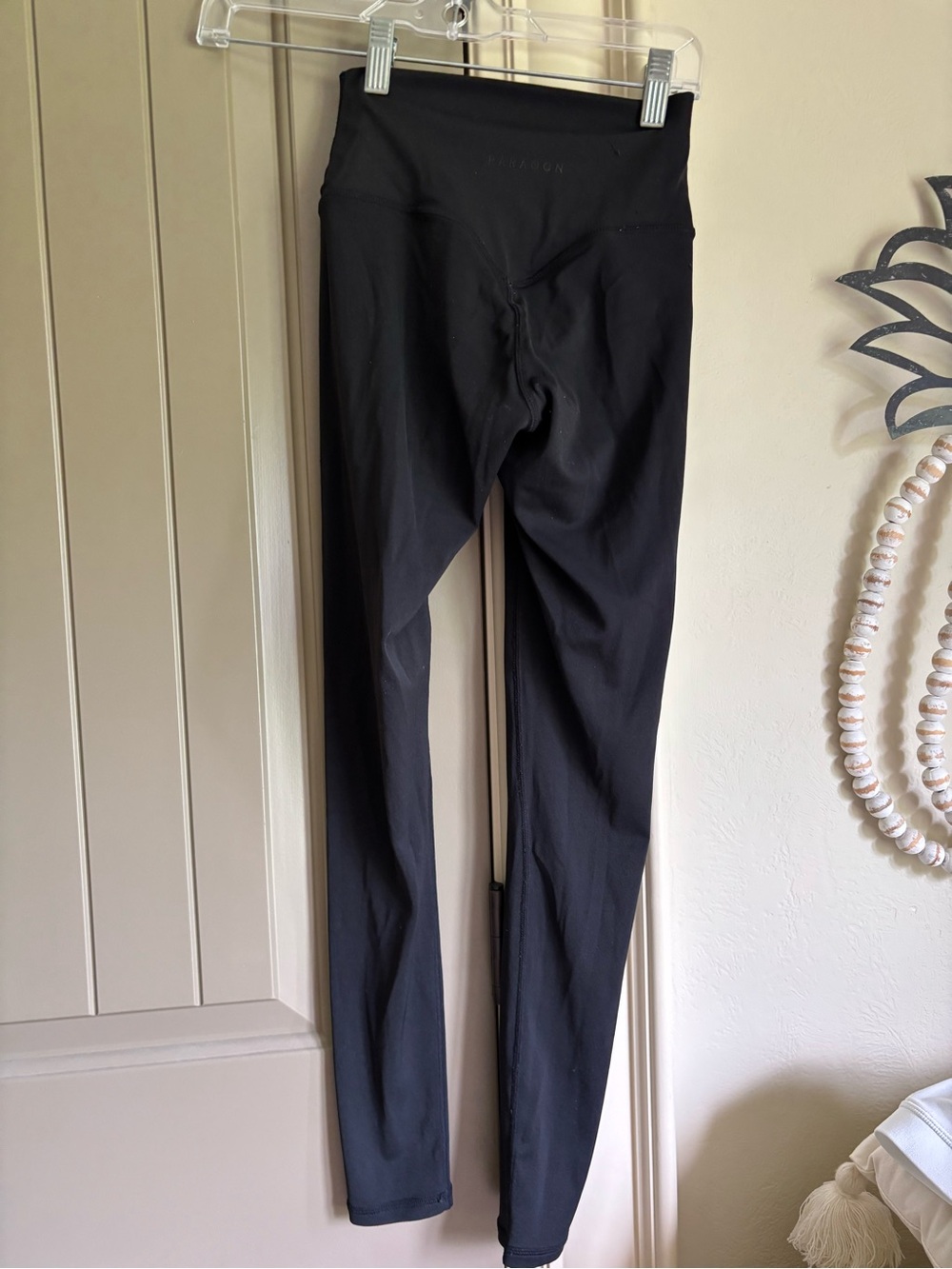 PARAGON Leggings, black lettering, clothes
